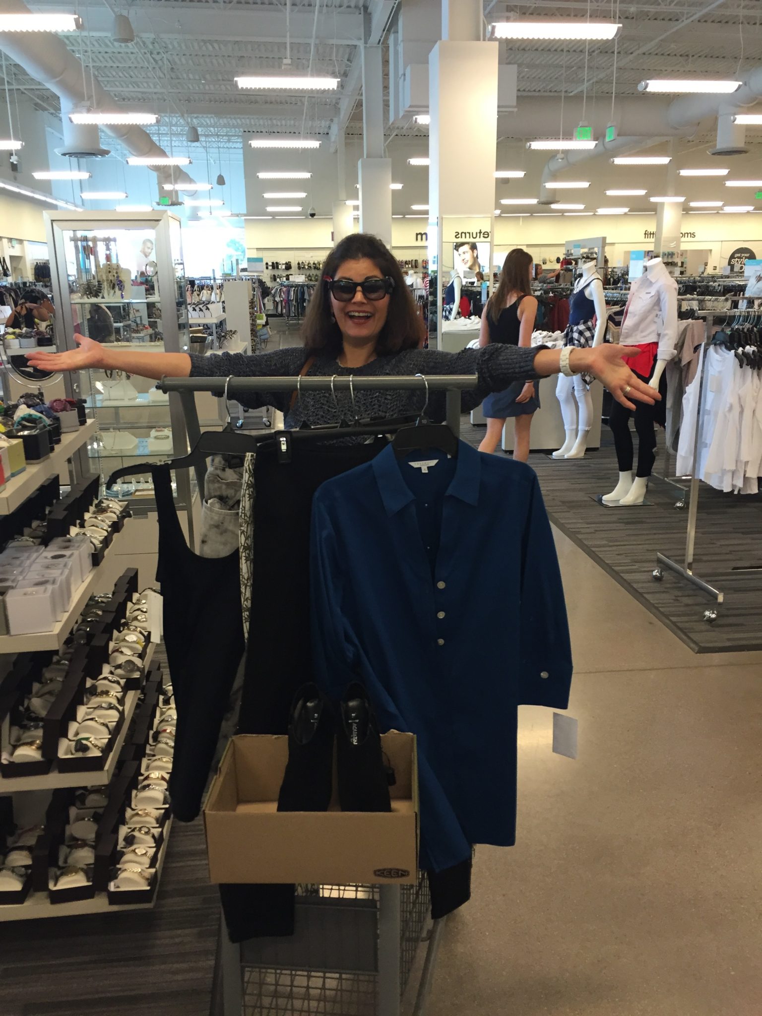 Let’s go shopping together, for FREE